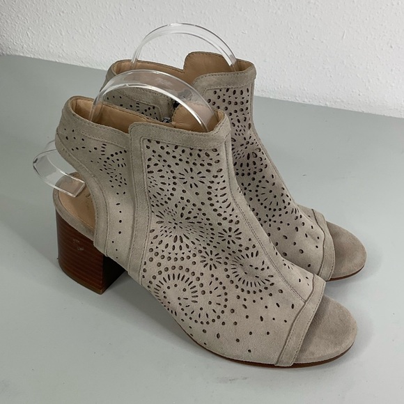 Via Spiga Tan Suede Block Heel Sandals Size 7 - Picture 1 of 7